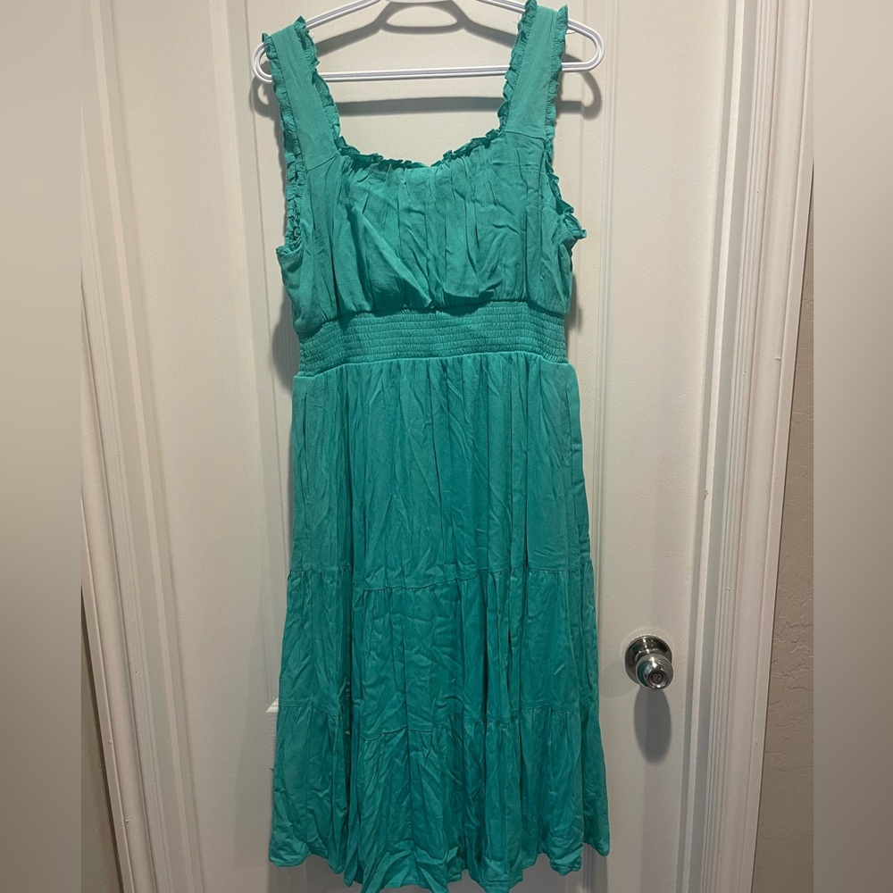 Elegant Teal Sleeveless Dress - Picture 1 of 3